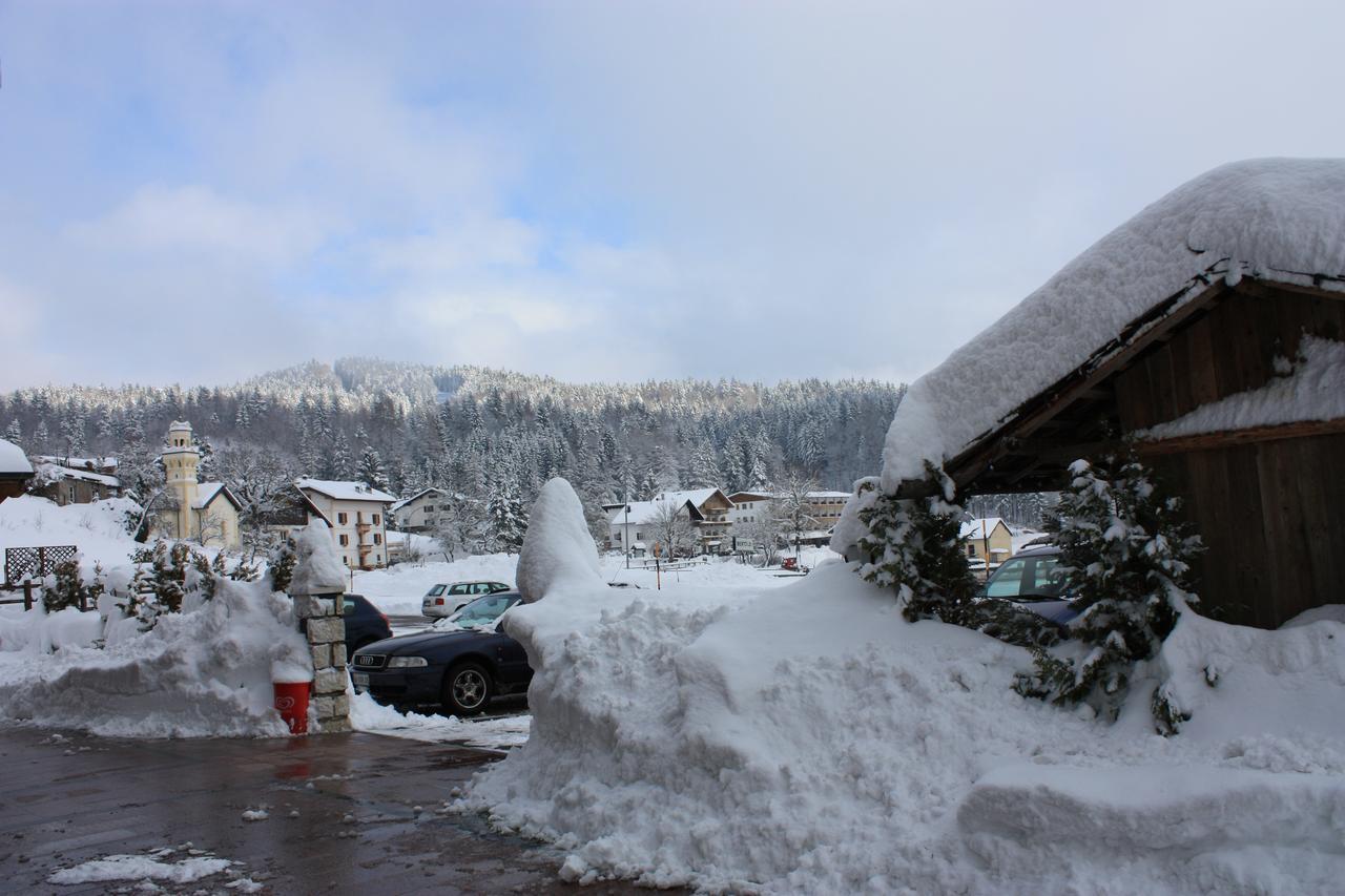 Garni Il Muretto Lavarone Buitenkant foto