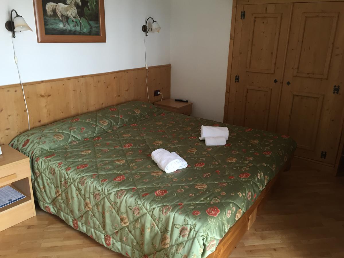 Garni Il Muretto Lavarone Buitenkant foto